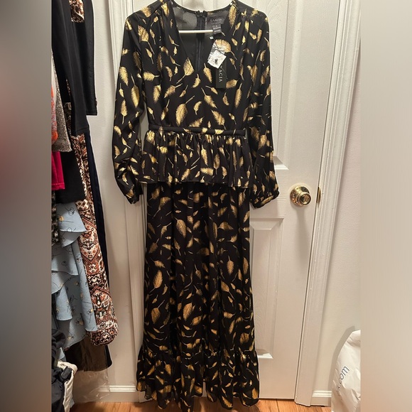 GRACIA - Maxi black dress, size small, with gold feathers printed - Picture 2 of 7